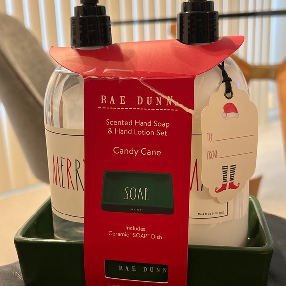 Rae Dunn MERRY CHRISTMAS Soap LOTION Set green ceramic dish NEW - Picture 3 of 5